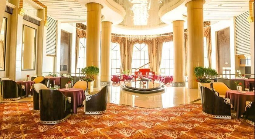 Country Garden Phoenix Hotel Shenyang Exterior foto